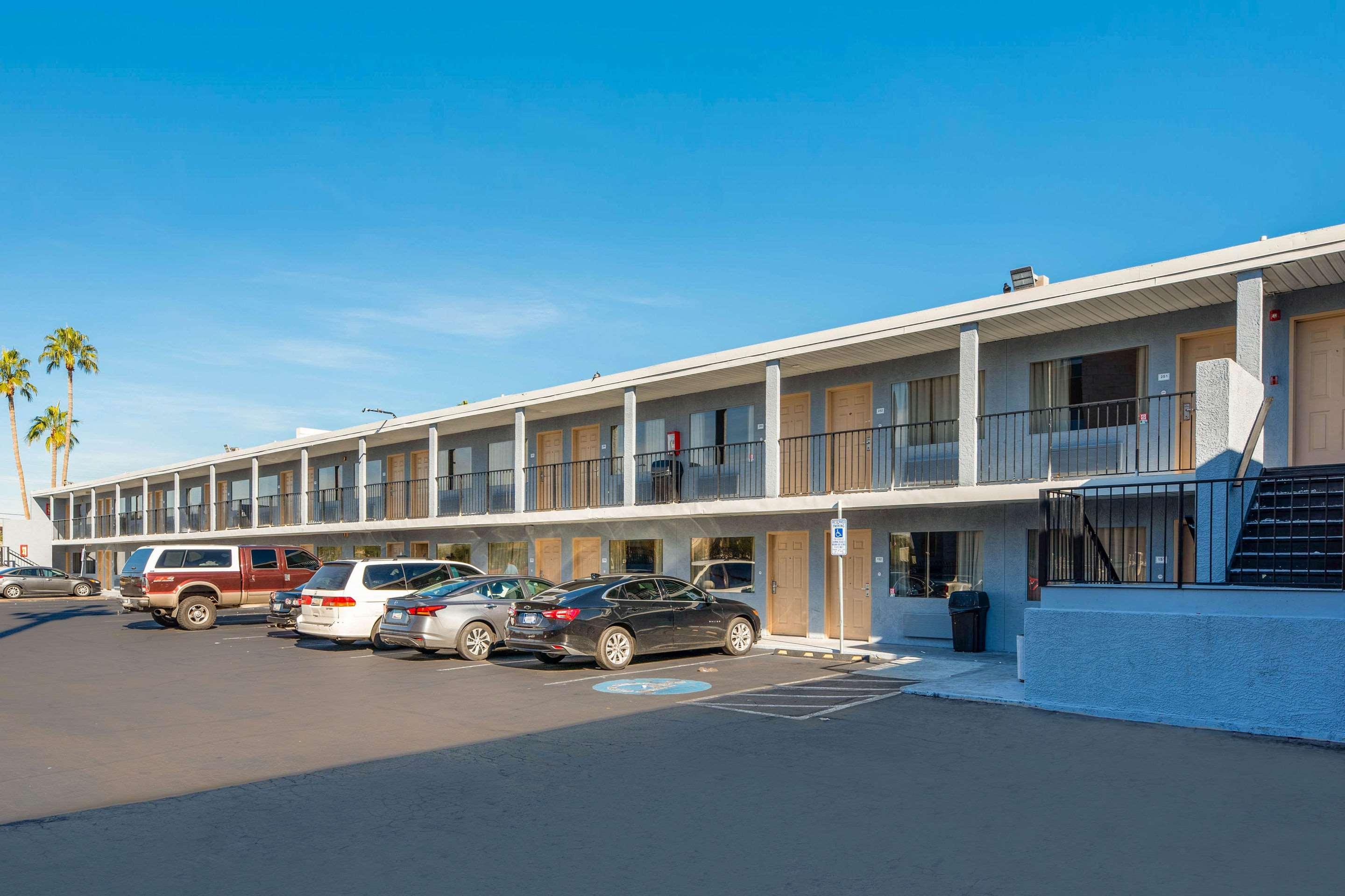 Econo Lodge Phoenix North I-17 Εξωτερικό φωτογραφία