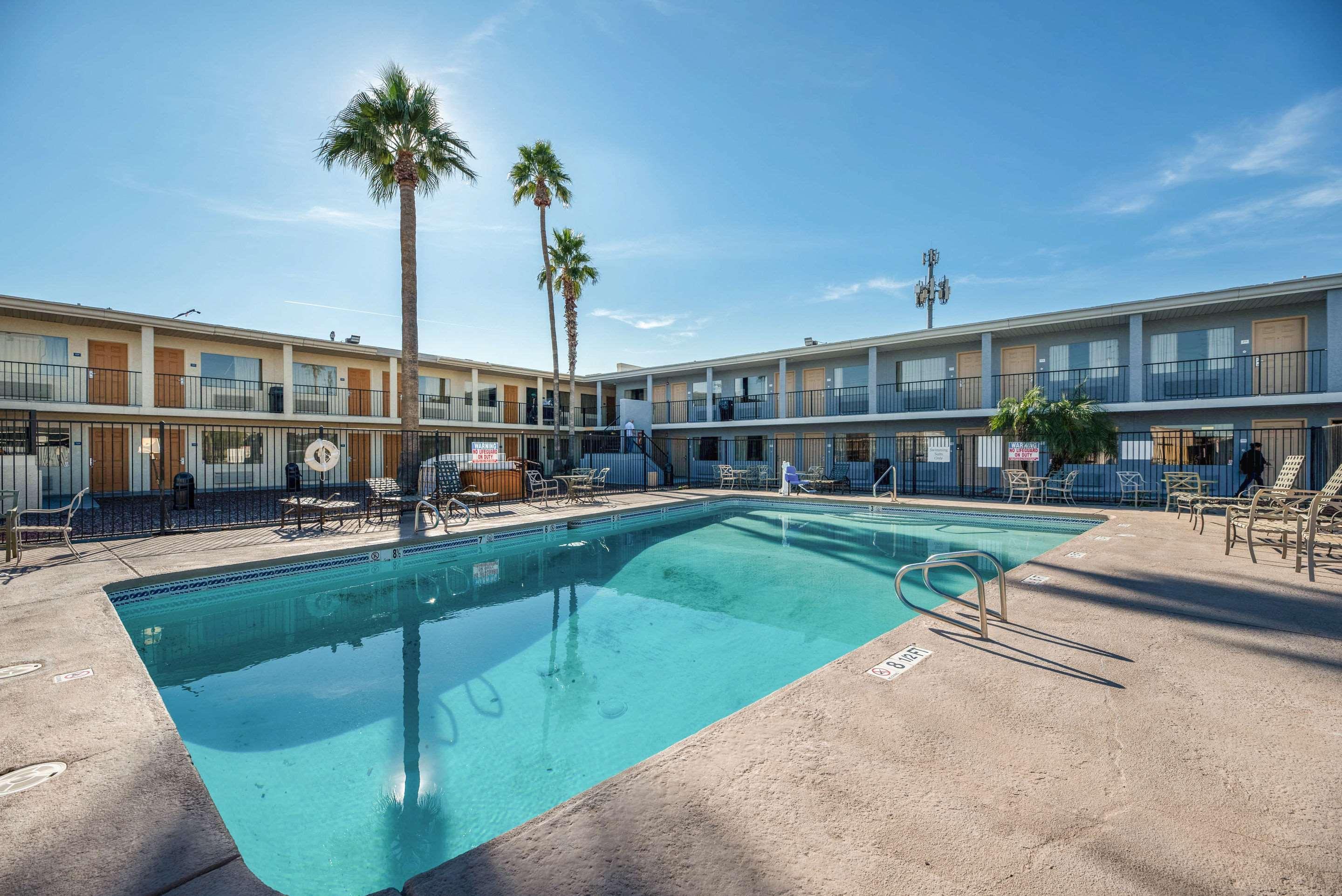 Econo Lodge Phoenix North I-17 Εξωτερικό φωτογραφία