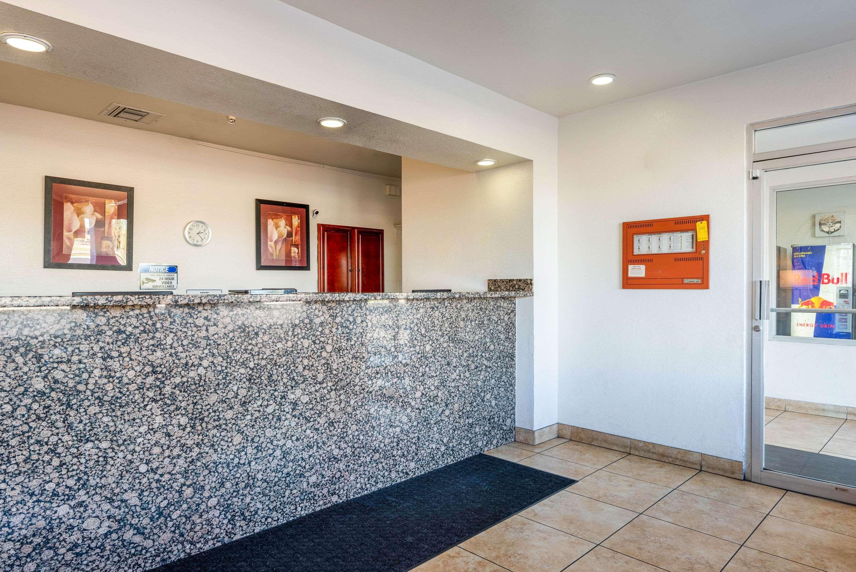 Econo Lodge Phoenix North I-17 Εξωτερικό φωτογραφία