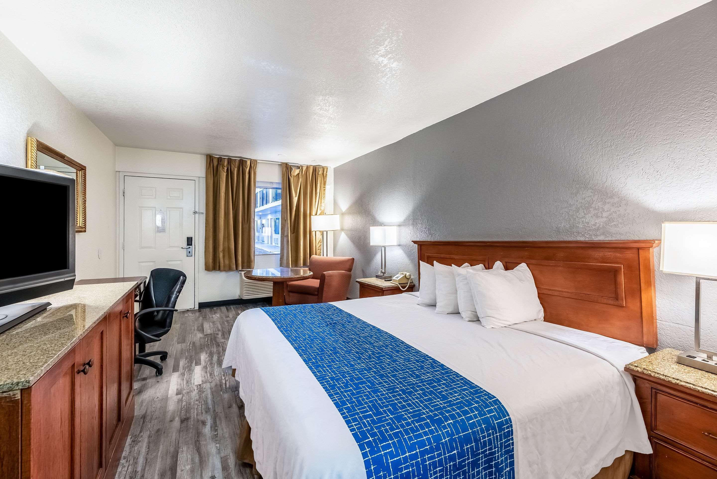 Econo Lodge Phoenix North I-17 Εξωτερικό φωτογραφία