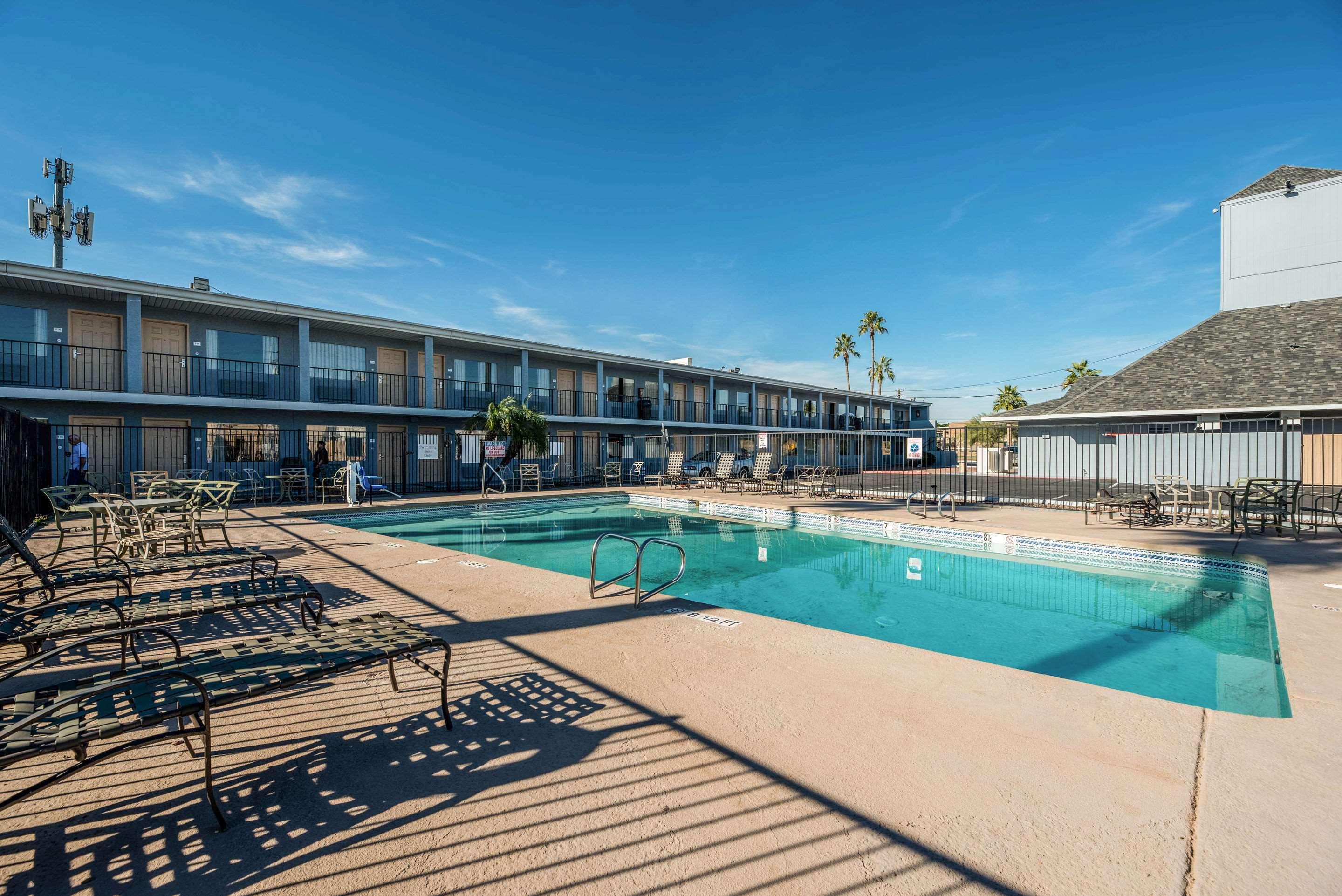 Econo Lodge Phoenix North I-17 Εξωτερικό φωτογραφία